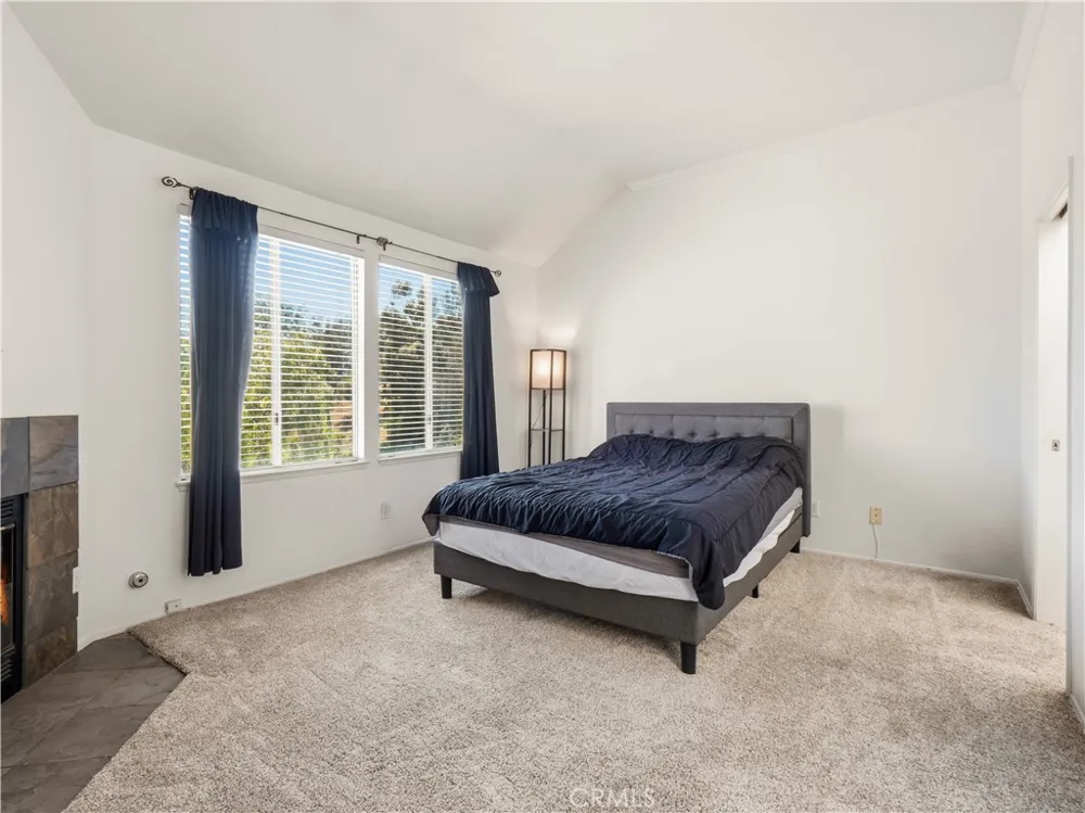 24514 Mcbean Parkway #52 Valencia, CA 91355
