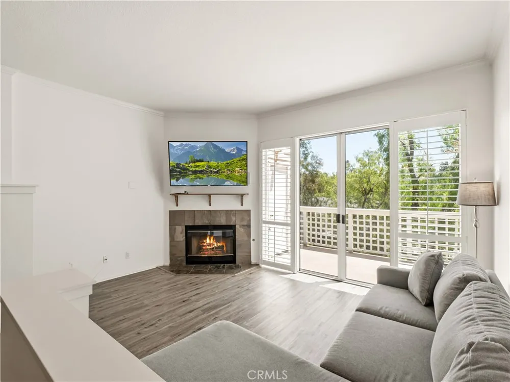 24514 Mcbean Parkway #52 Valencia, CA 91355