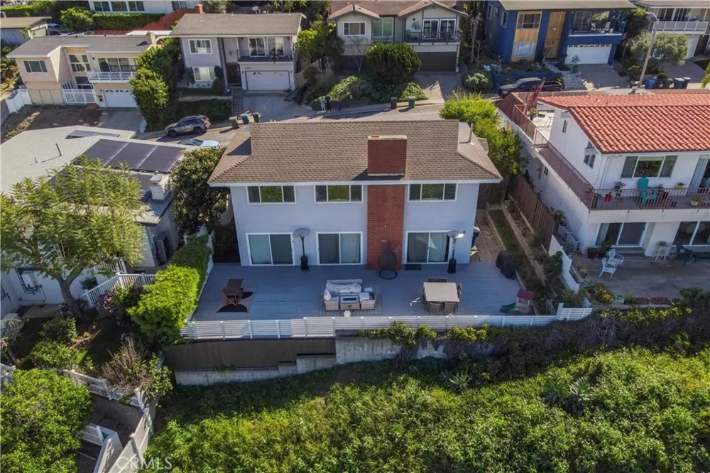 2067 Glentree Lomita, CA 90717