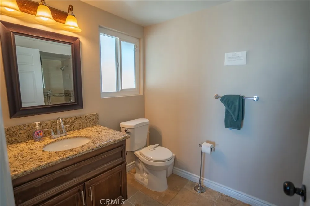 2067 Glentree Lomita, CA 90717