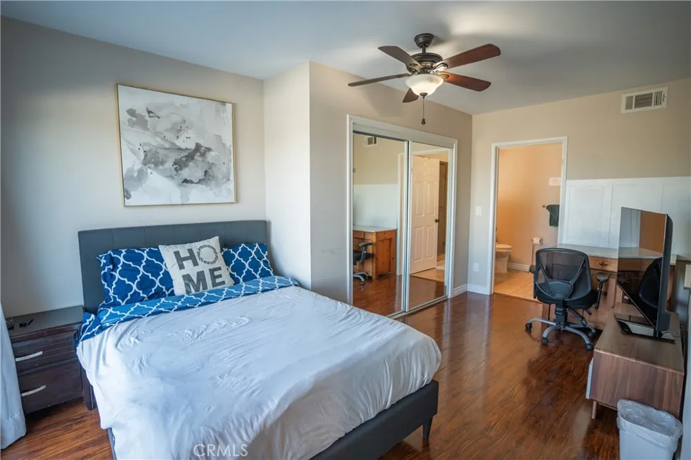 2067 Glentree Lomita, CA 90717