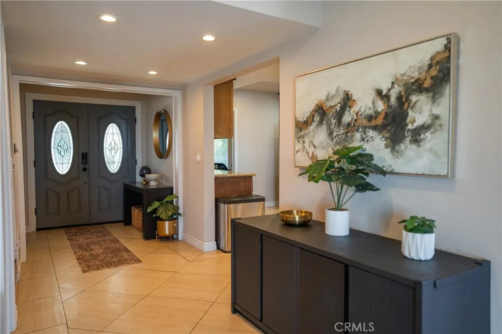 2067 Glentree Lomita, CA 90717