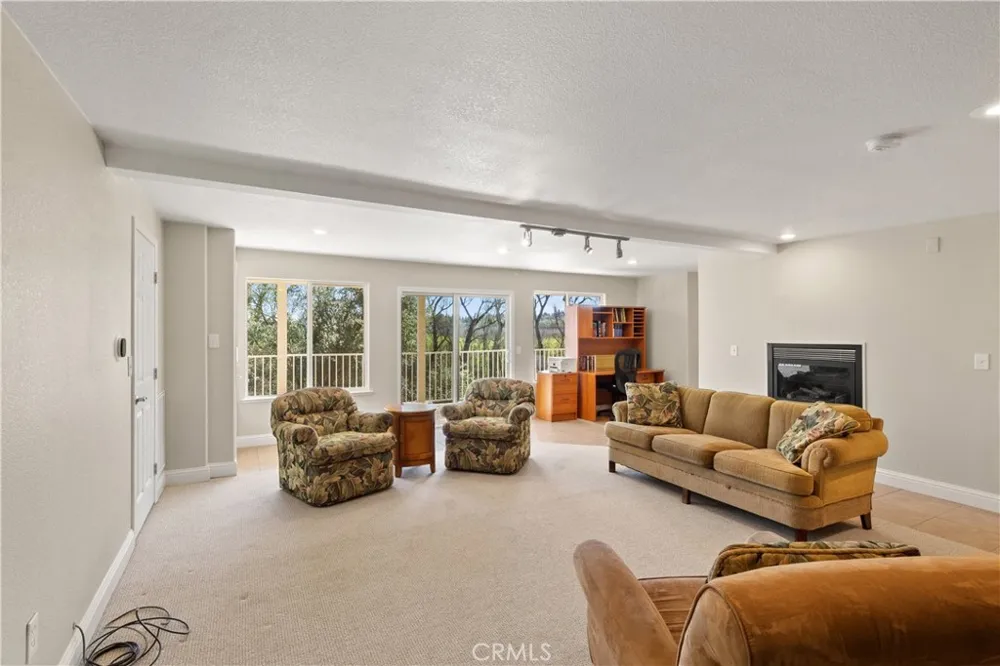 12030 Rodden Oakdale, CA 95361