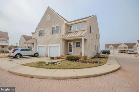 112 SUNSET CIRCLE #112B