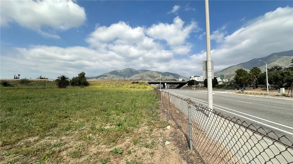 Boulder San Bernardino, CA 92346