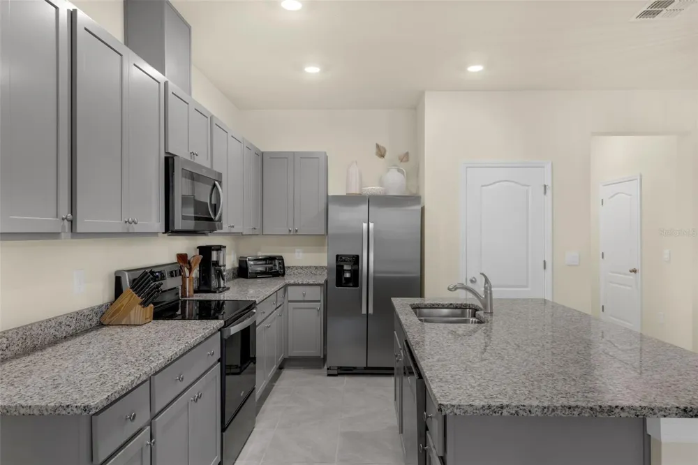 1219 LIDO DRIVE Howey In The Hills, FL 34737