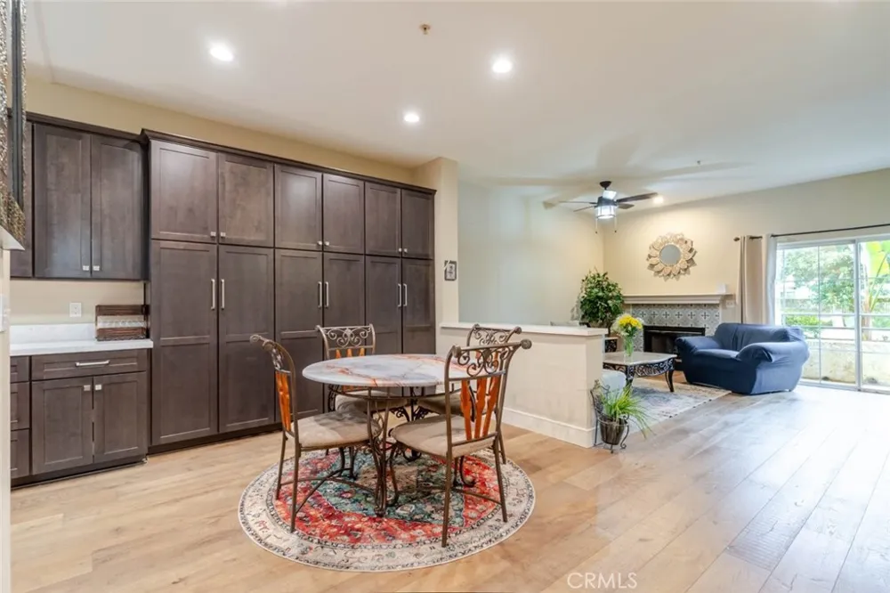 10604 Valley Spring Lane #105 Toluca Lake, CA 91602