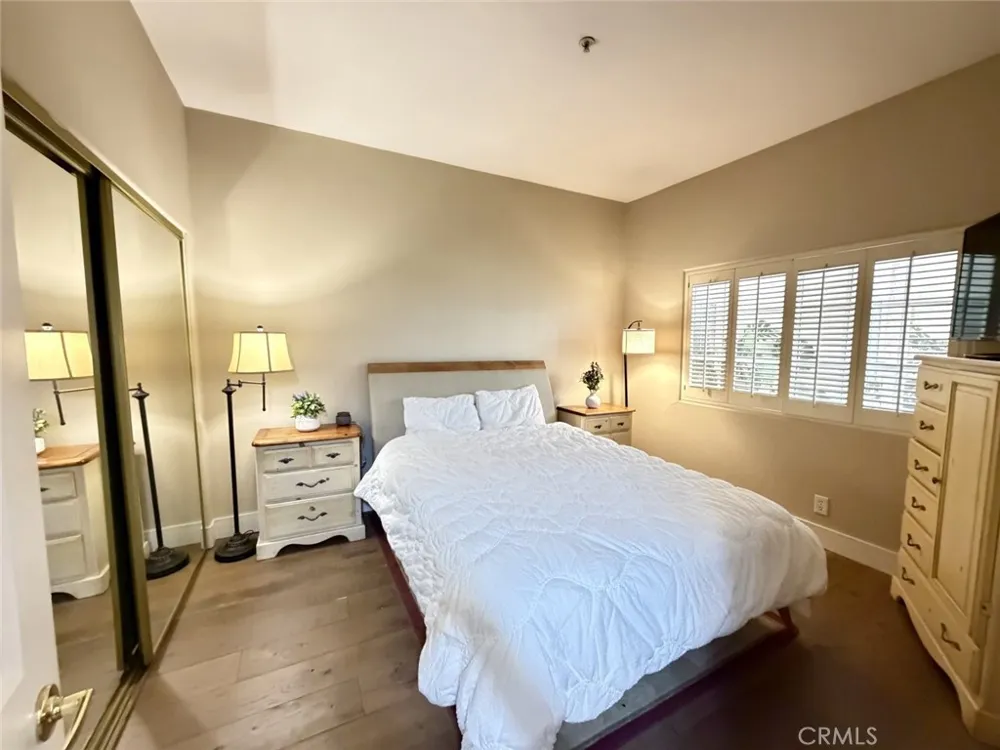 10604 Valley Spring Lane #105 Toluca Lake, CA 91602