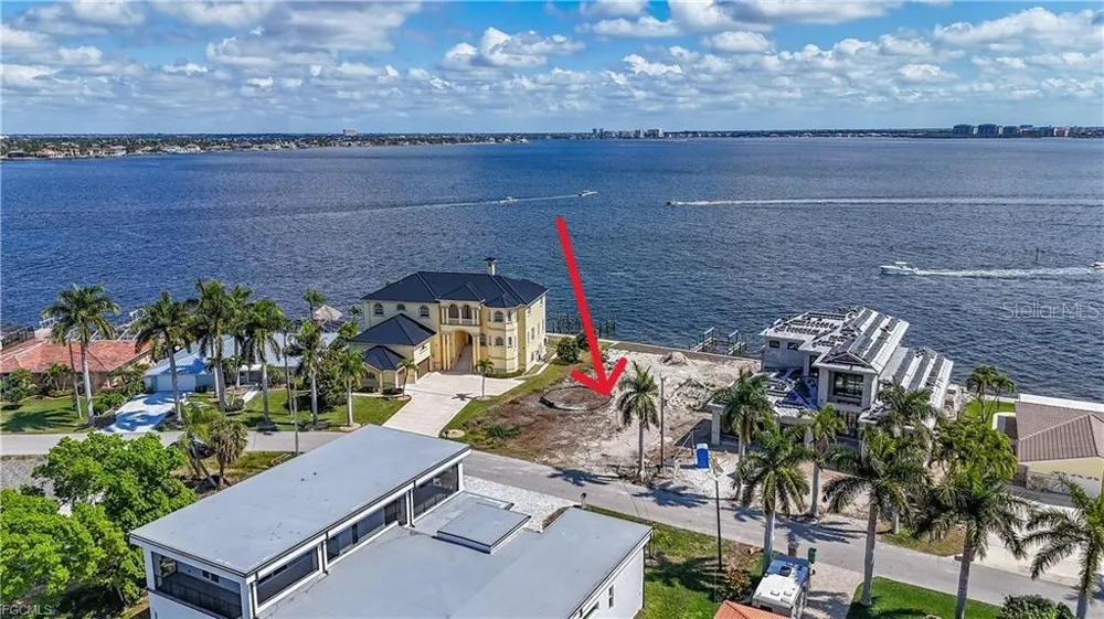 5929 SW 1ST AVENUE Cape Coral, FL 33914