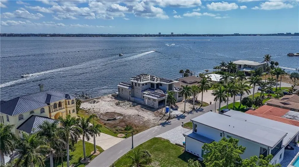 5929 SW 1ST AVENUE Cape Coral, FL 33914
