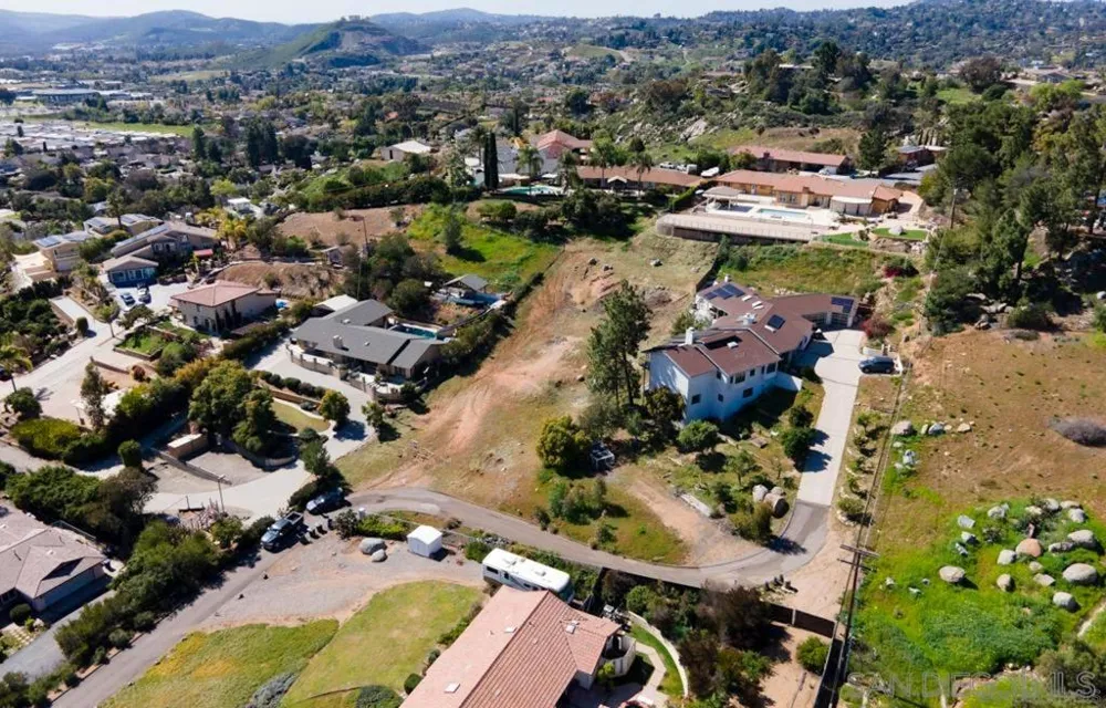 1526 Vista Vereda El Cajon, CA 92019