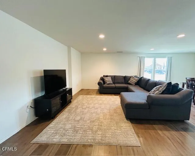 4045 Aurora Way Piru, CA 93040