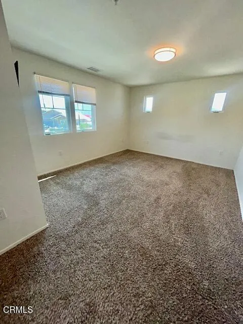 4045 Aurora Way Piru, CA 93040