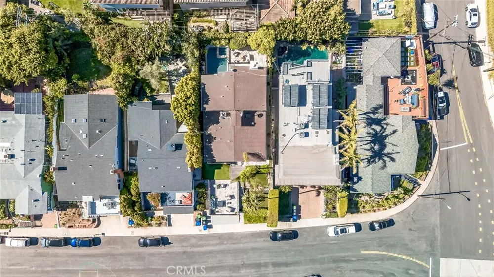 7313 S Earldom Avenue Playa del Rey, CA 90293