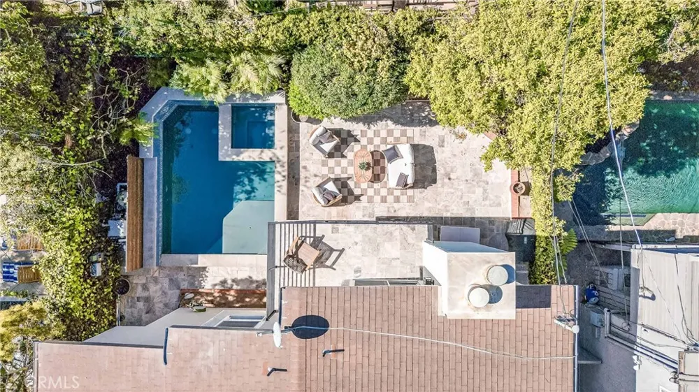 7313 S Earldom Avenue Playa del Rey, CA 90293