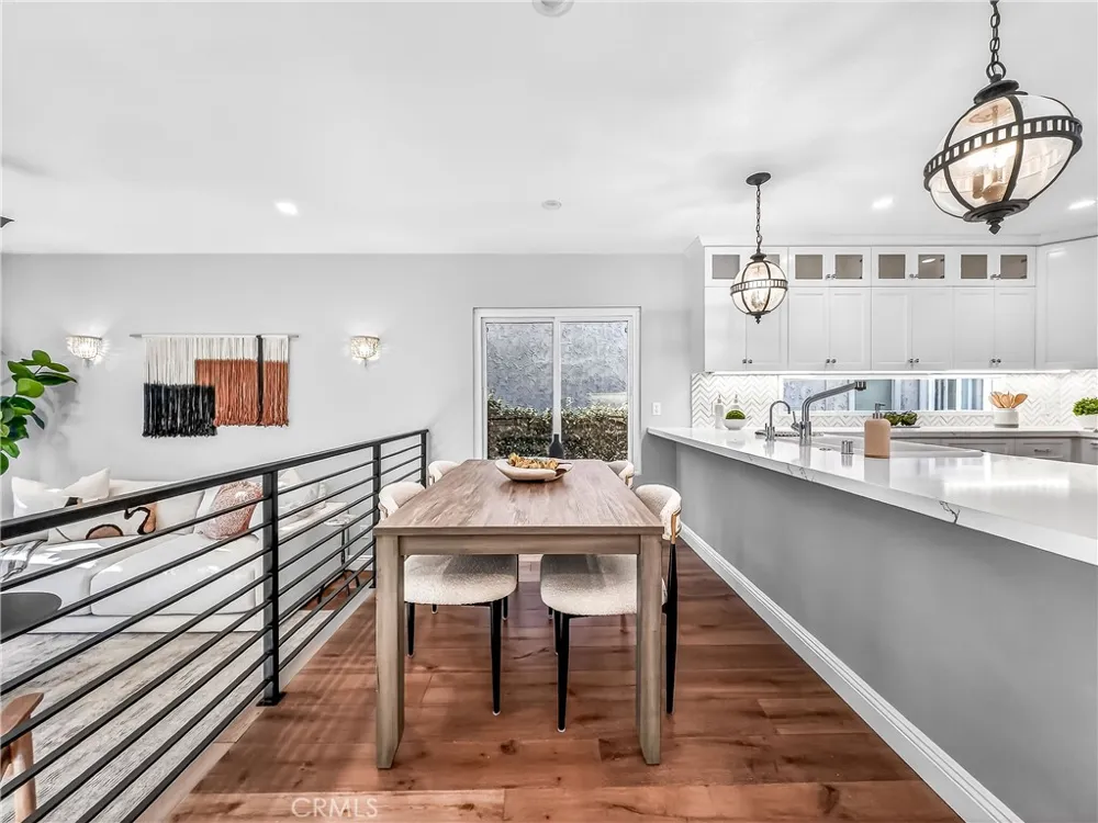 7313 S Earldom Avenue Playa del Rey, CA 90293