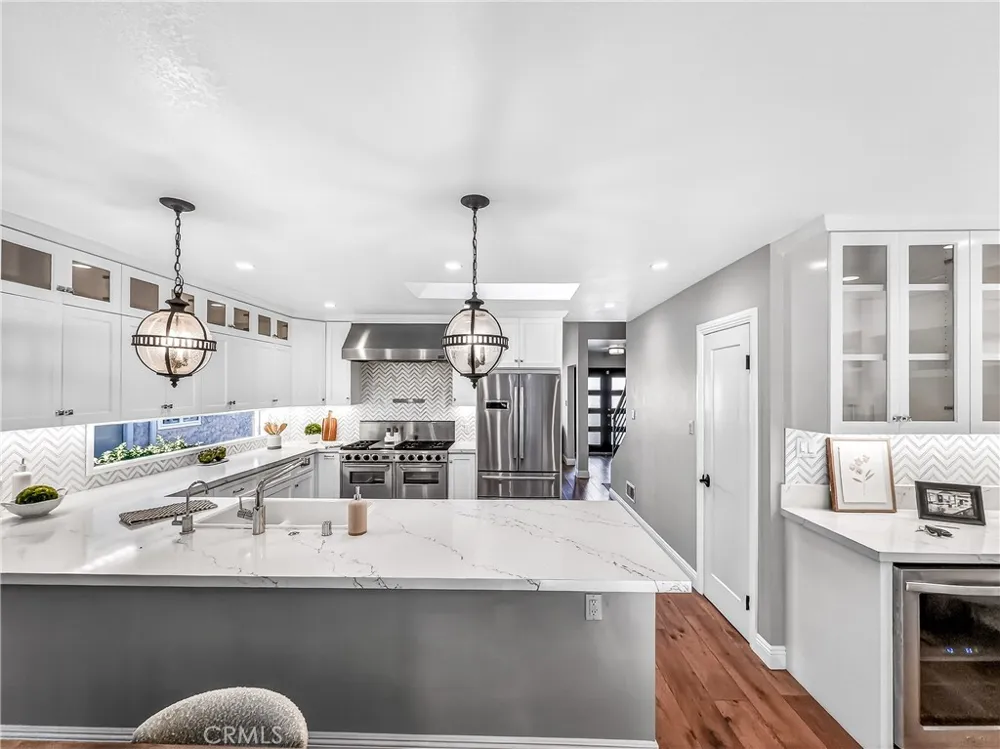 7313 S Earldom Avenue Playa del Rey, CA 90293
