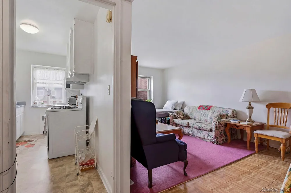 144-55 Melbourne Avenue #6J Flushing, NY 11367