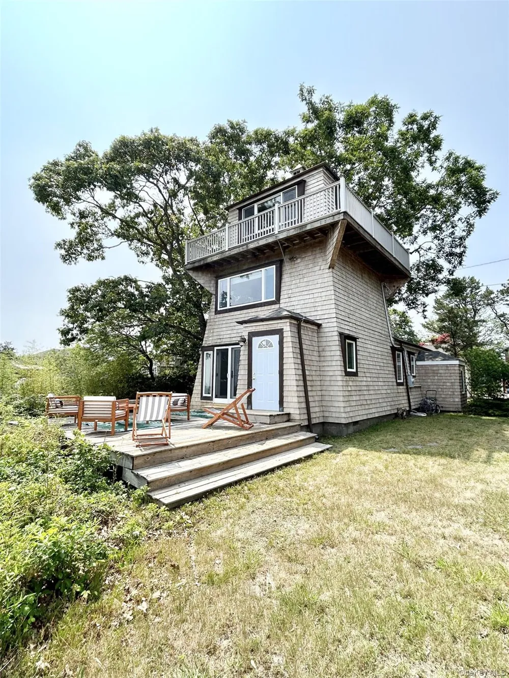 55 West End Avenue East Quogue, NY 11942
