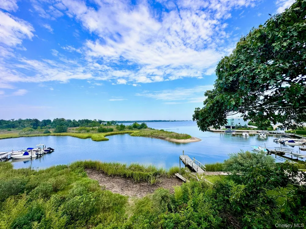 55 West End Avenue East Quogue, NY 11942