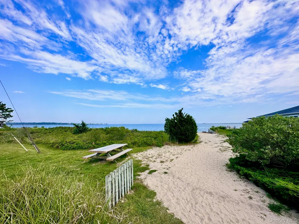 55 West End Avenue East Quogue, NY 11942
