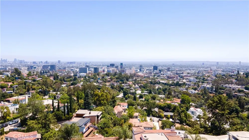 Quebec Drive Hollywood Hills East, CA 90068