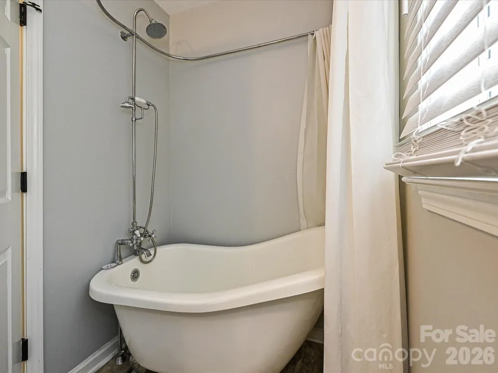 104 Deertrack Drive Mount Holly, NC 28120