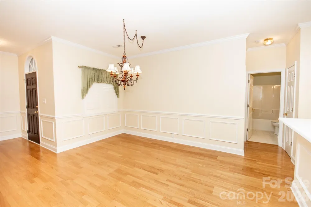 1365 Royalty Circle Statesville, NC 28625