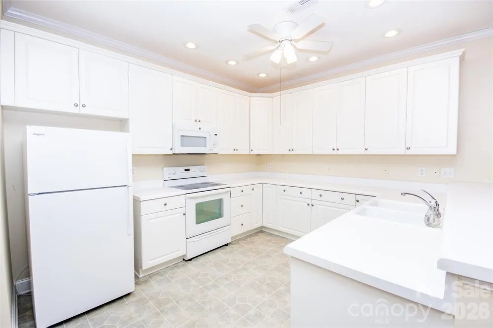 1365 Royalty Circle Statesville, NC 28625