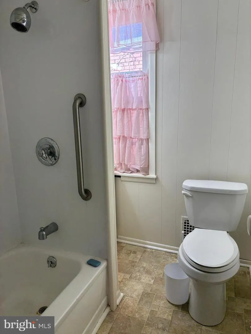 433 PEFFER STREET Harrisburg, PA 17102