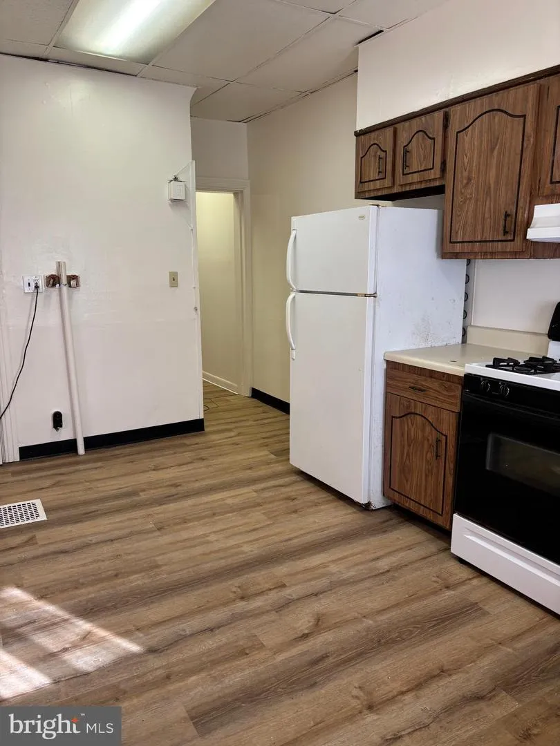 433 PEFFER STREET Harrisburg, PA 17102