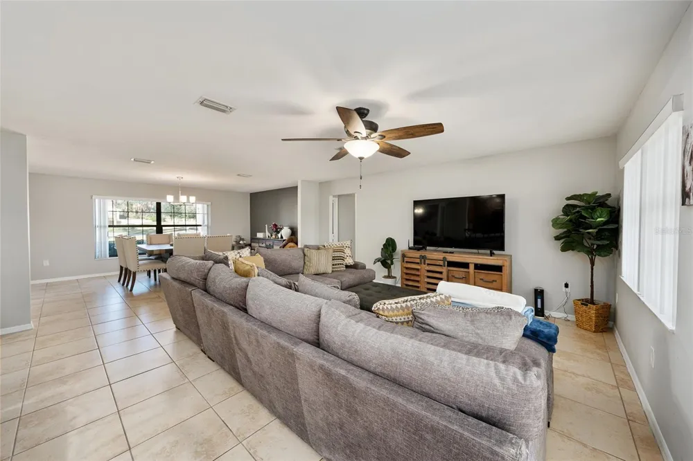 5201 NW 78TH COURT ocala, FL 34482