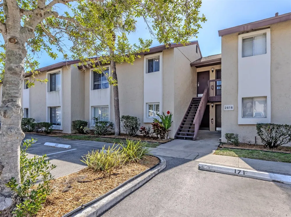 2616 HIDDEN LAKE DRIVE #A Sarasota, FL 34237