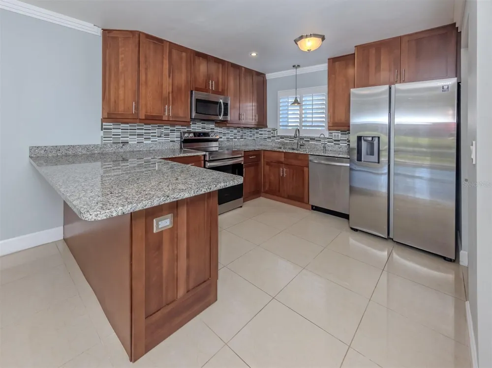 2616 HIDDEN LAKE DRIVE #A Sarasota, FL 34237
