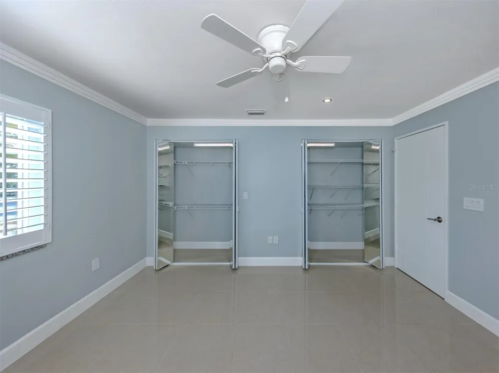 2616 HIDDEN LAKE DRIVE #A Sarasota, FL 34237