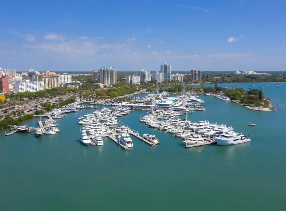 2616 HIDDEN LAKE DRIVE #A Sarasota, FL 34237