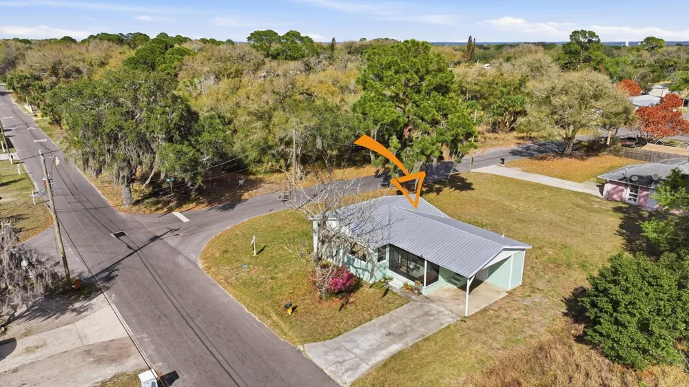 2627 MYRTLE AVENUE Mims, FL 32754