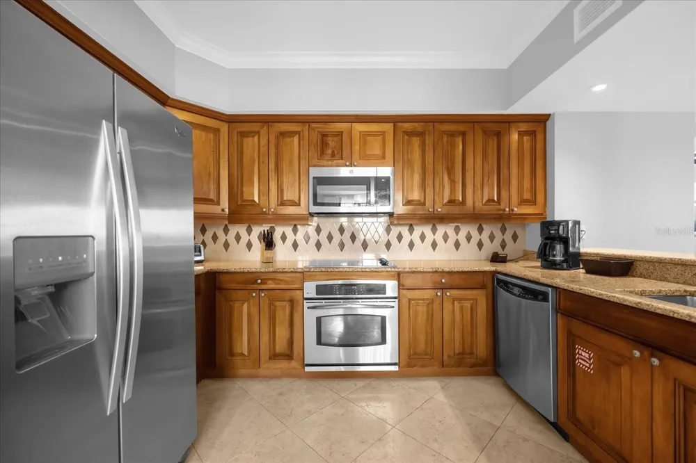 7593 GATHERING DRIVE #608 Reunion, FL 34747
