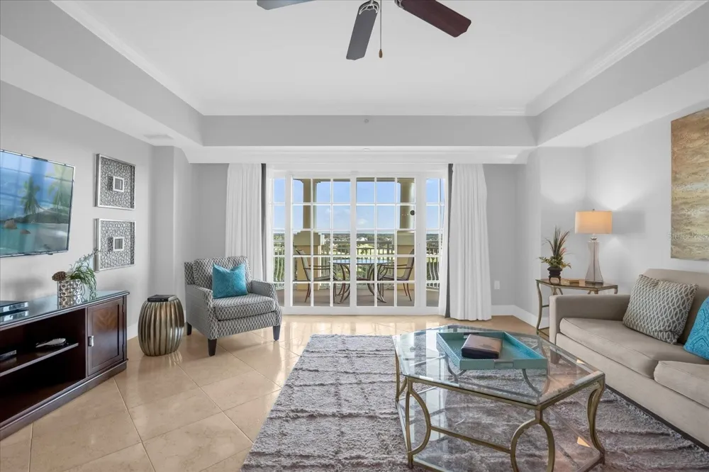 7593 GATHERING DRIVE #608 Reunion, FL 34747