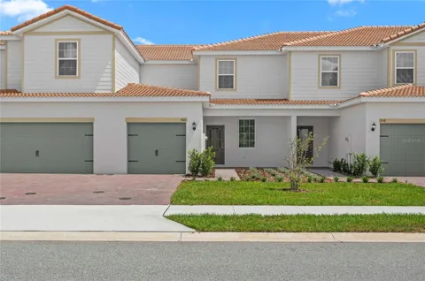 560 BAY LEAF DRIVE