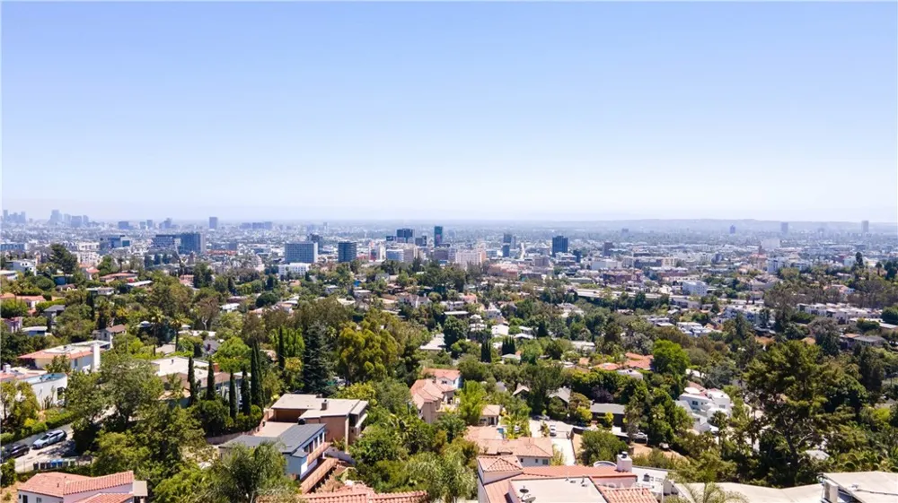 Quebec Drive Hollywood Hills East, CA 90068