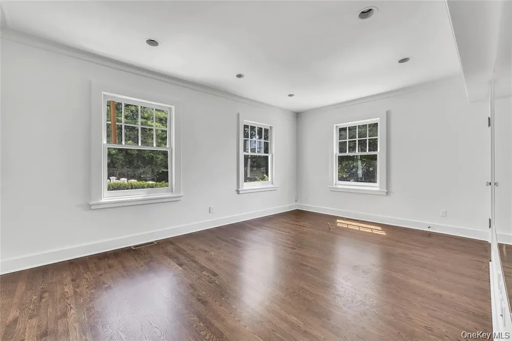 158 E Shore Road Huntington Bay, NY 11743