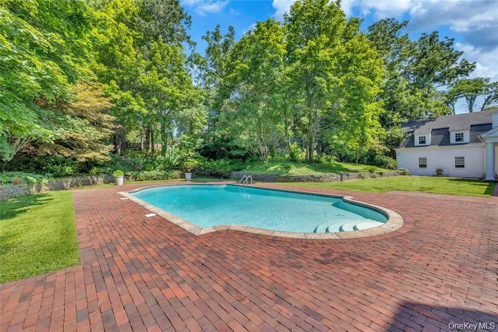 158 E Shore Road Huntington Bay, NY 11743