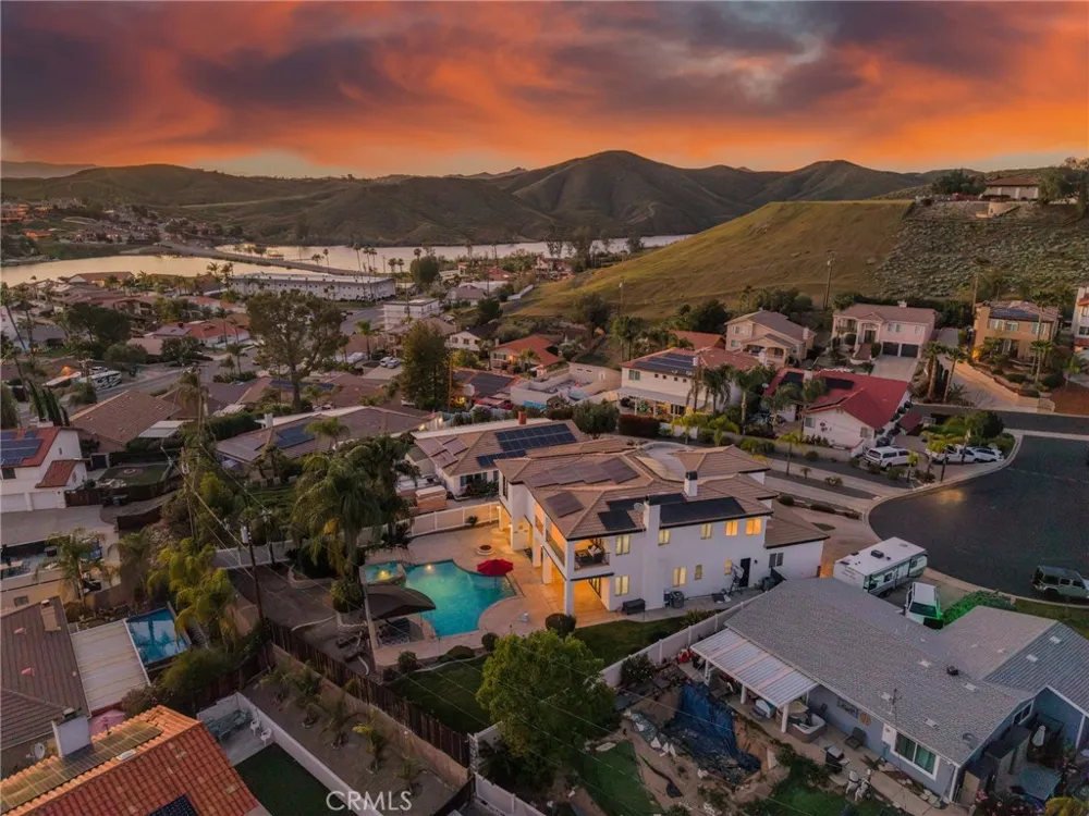 29061 Lupin Place Canyon Lake, CA 92587