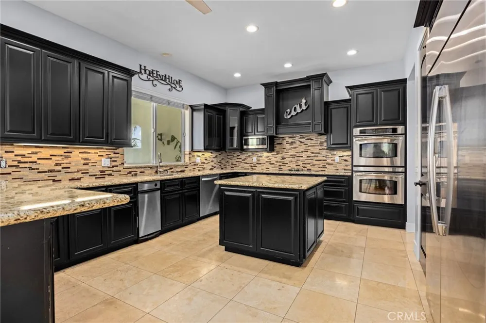 29061 Lupin Place Canyon Lake, CA 92587