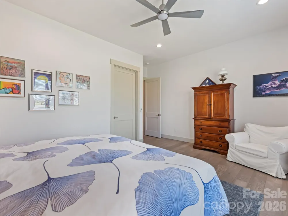 717 Daniel Circle Drive Mills River, NC 28759