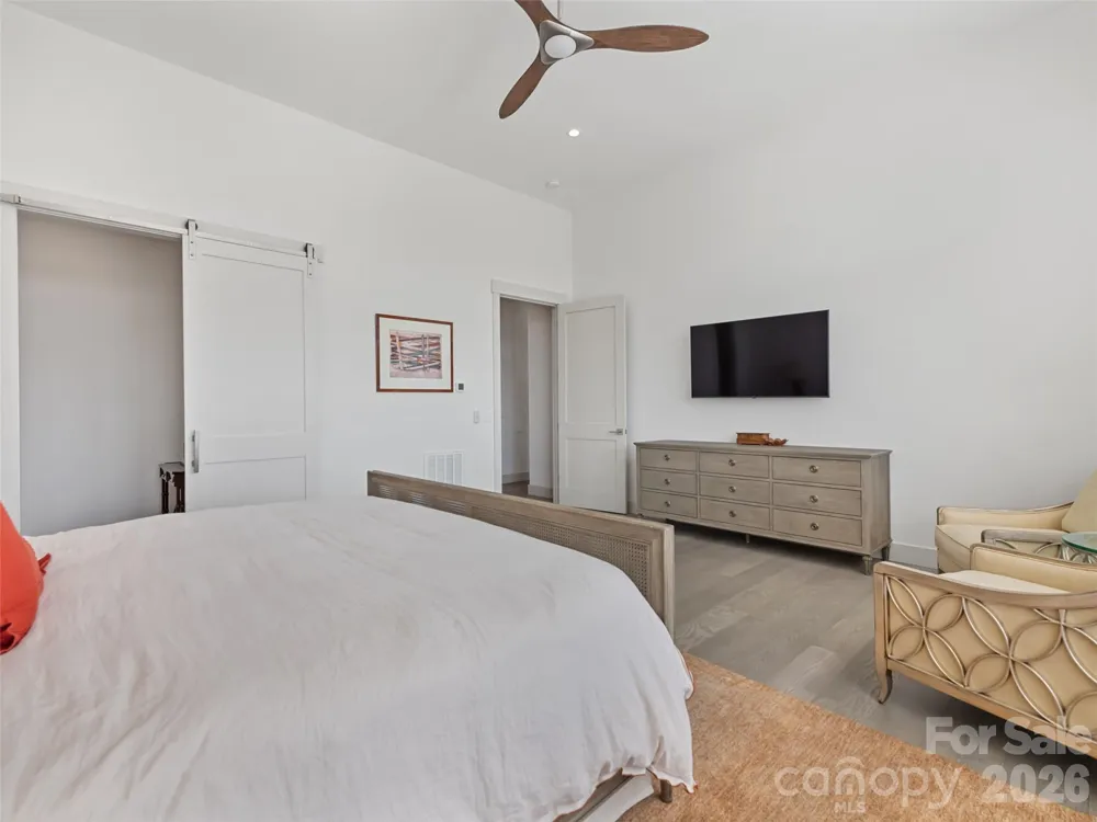 717 Daniel Circle Drive Mills River, NC 28759