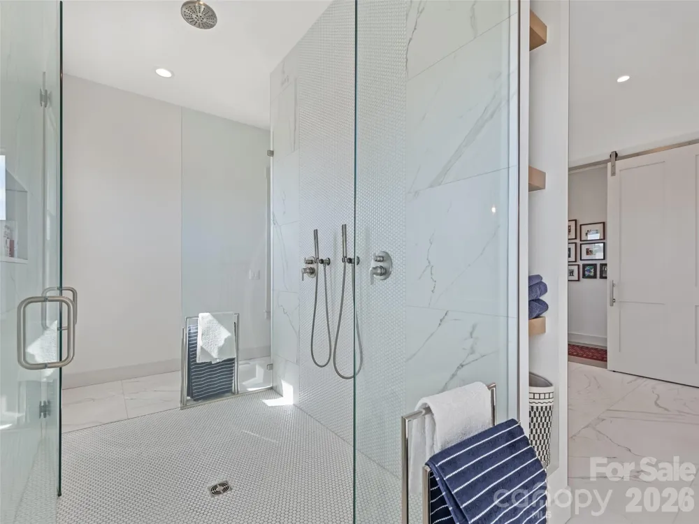 717 Daniel Circle Drive Mills River, NC 28759