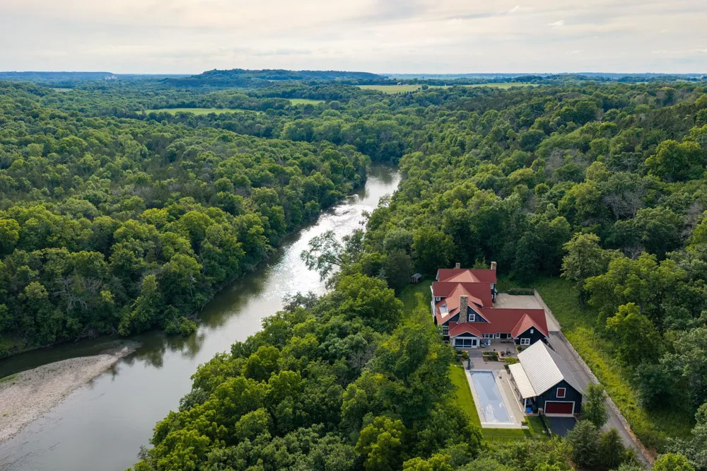 9350 Forest Road Cannon Falls, MN 55009