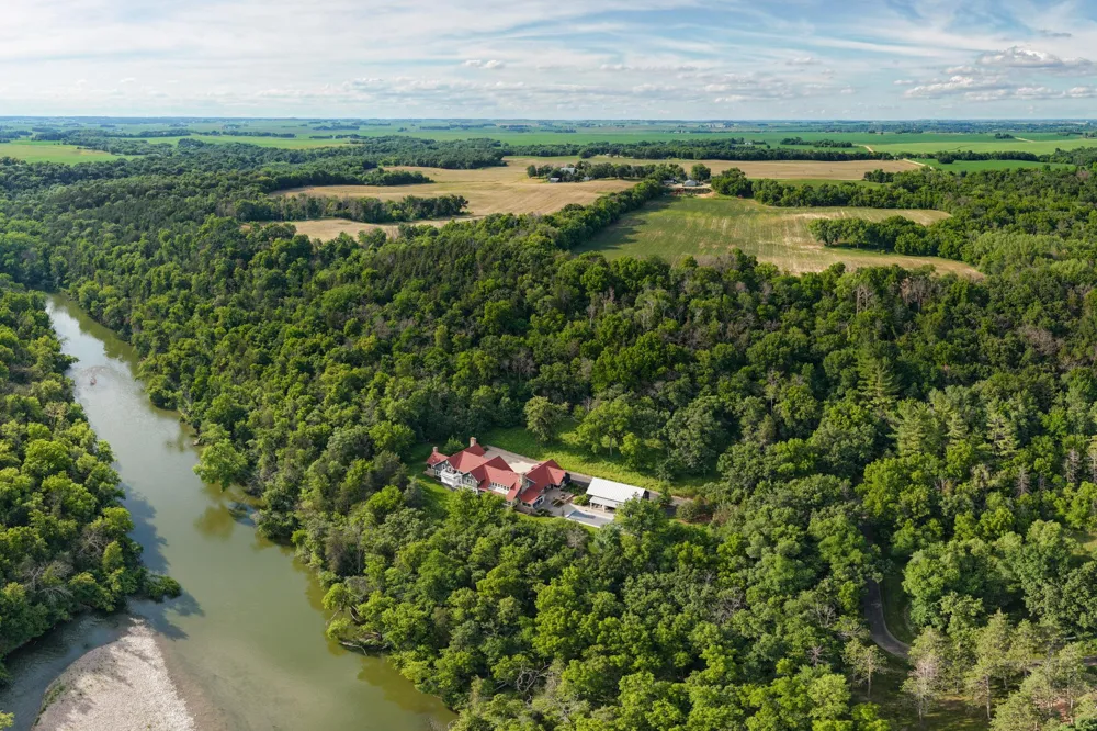 9350 Forest Road Cannon Falls, MN 55009